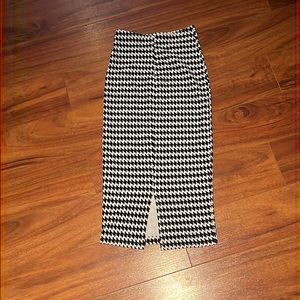American apparel houndstooth pencil skirt with slit